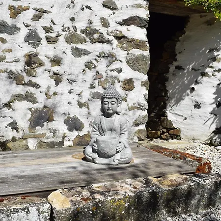 Bed & Breakfast Le Cardoue, D'hotes Proche Du Puy Dufou