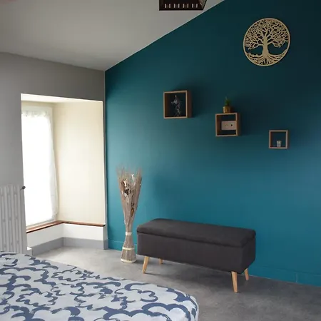 Bed & Breakfast Le Cardoue, D'hotes Proche Du Puy Dufou