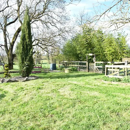 Le Cardoue, D'hotes Proche Du Puy Dufou Chantonnay