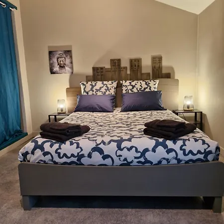 Bed & Breakfast Le Cardoue, D'hotes Proche Du Puy Dufou *