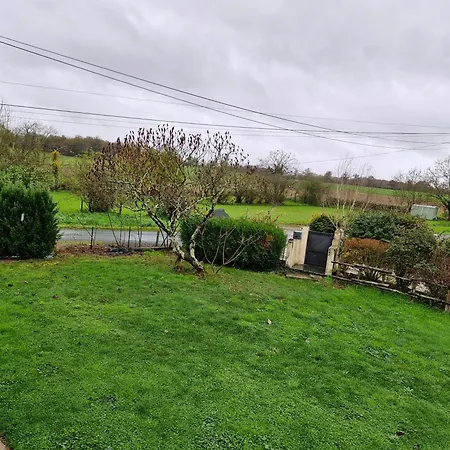 Le Cardoue, D'hotes Proche Du Puy Dufou