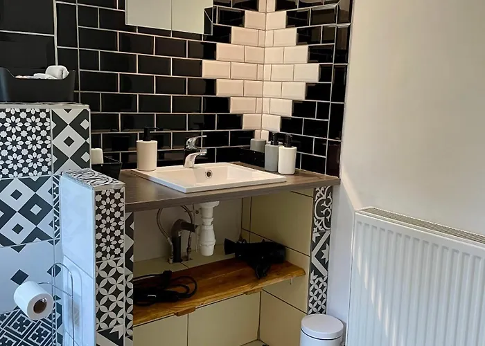 Le Cardoué, D'hôtes Proche Du Puy Dufou